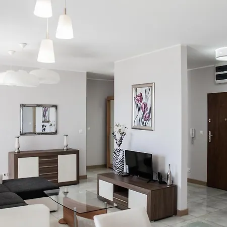 & At Strusia Street Homestay *